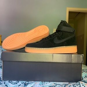 Air Force 1 High ‘07 LV8 Suede
